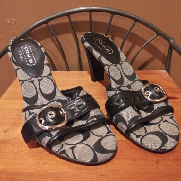 $250 NEW Authentic Coach High Heels Size 7.5 - Picture 1 of 8